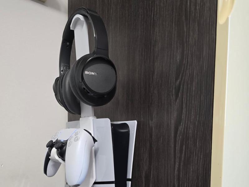 Dual Controller & Headset Stand - Side Mount PS5