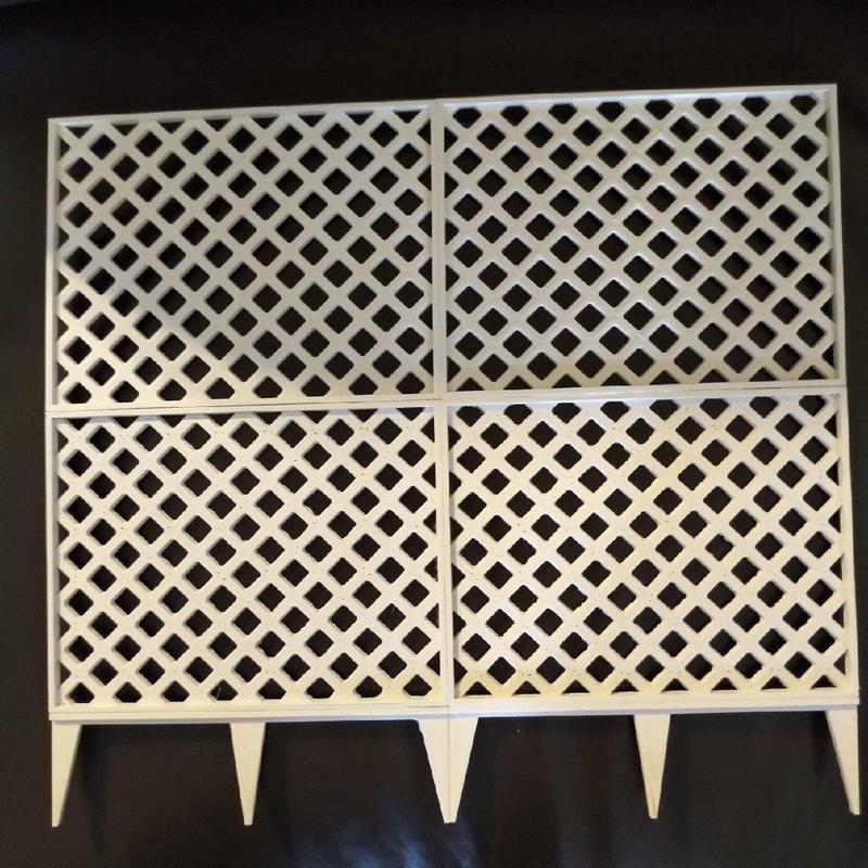 Plant trellis