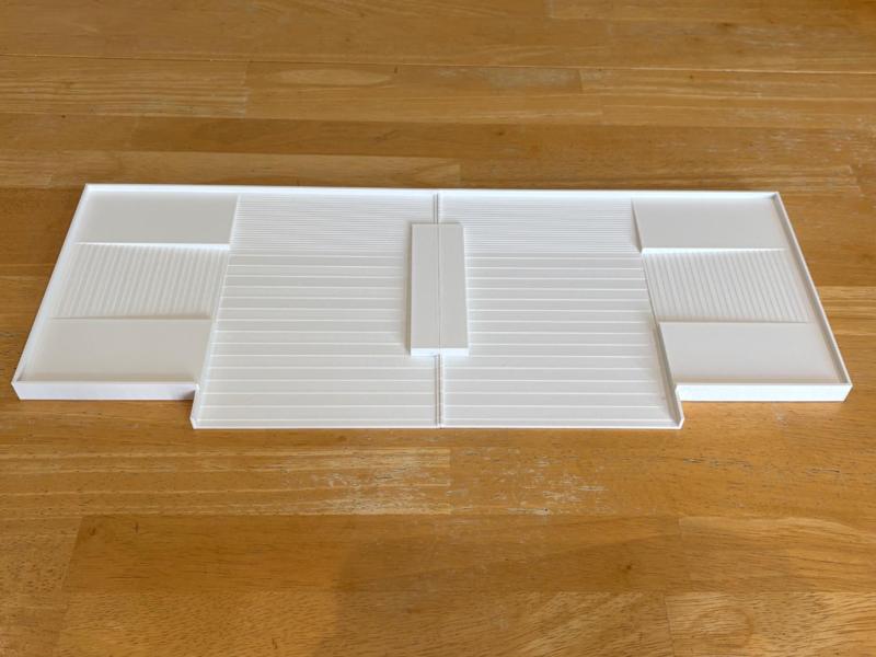 Water Guiding Planter Tray