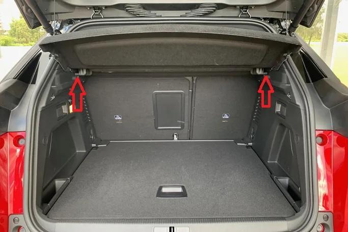 Peugeot 3008 shopping bag trunk hook