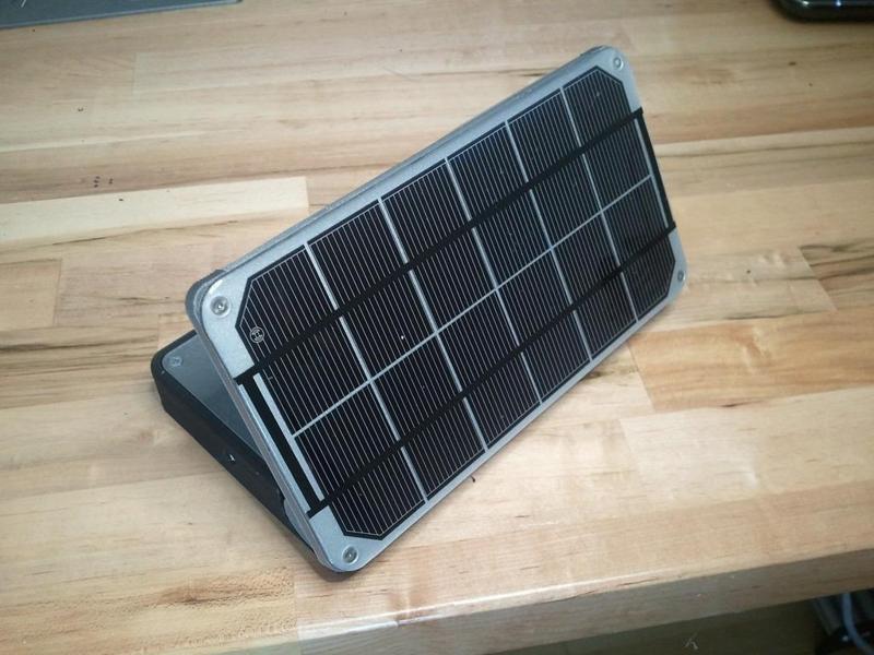 Solar Charger / Emergency Light