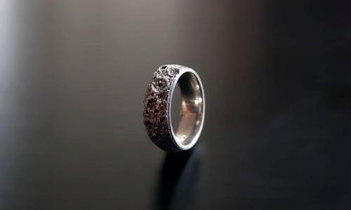 Moon ring