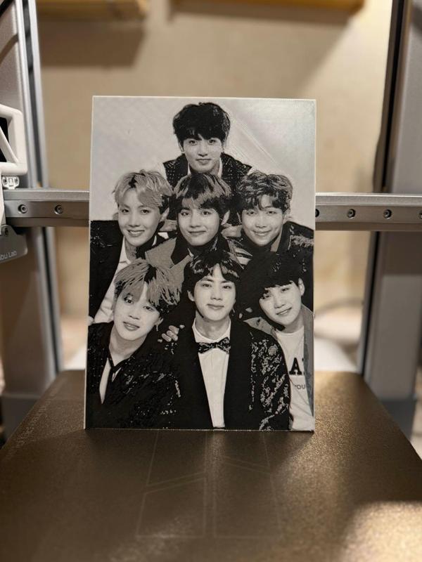 BTS paint (black/grey/white)