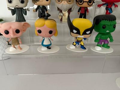 Simple Funko Pop! base (fits most models)