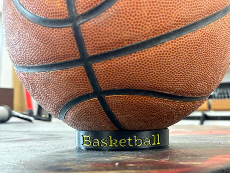 Basketball ball stand