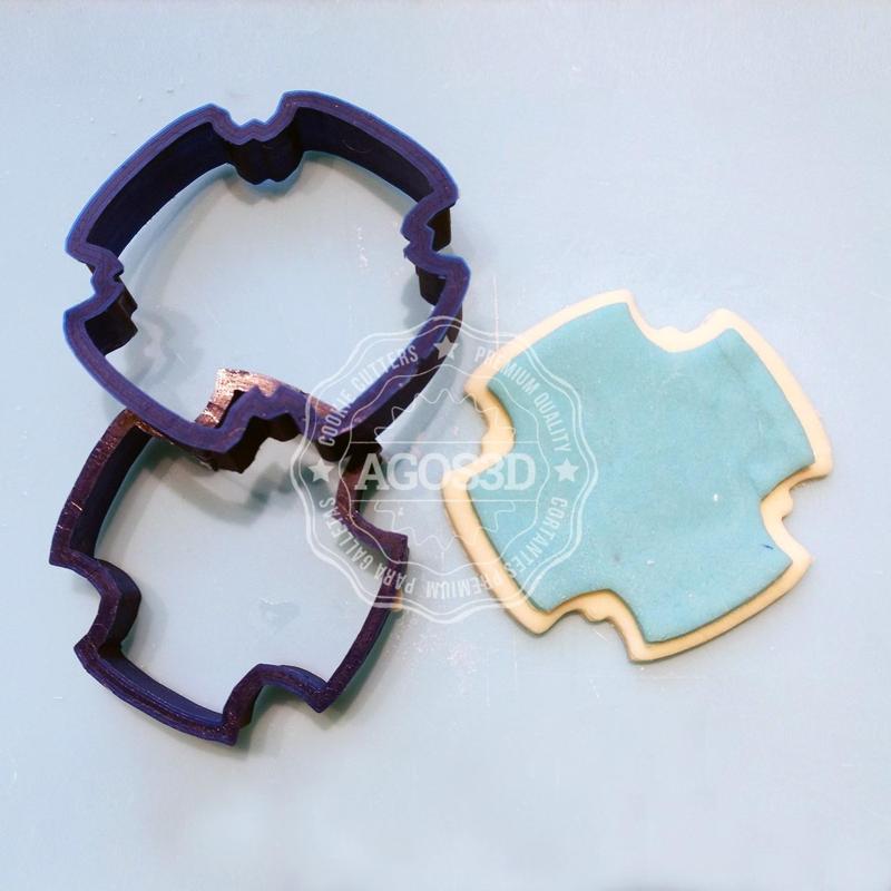 CROSS PLAQUE COOKIE CUTTER - COOKIE CUTTING PLATE OR FONDANT - RETRO VINTAGE