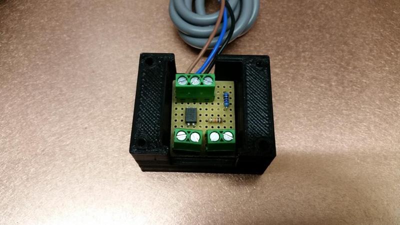 Optocouplers case for proximity sensors