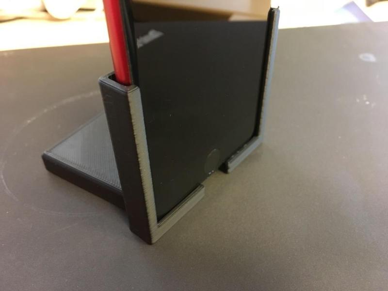 Apple iPhone Car Holder for Cassette Deck