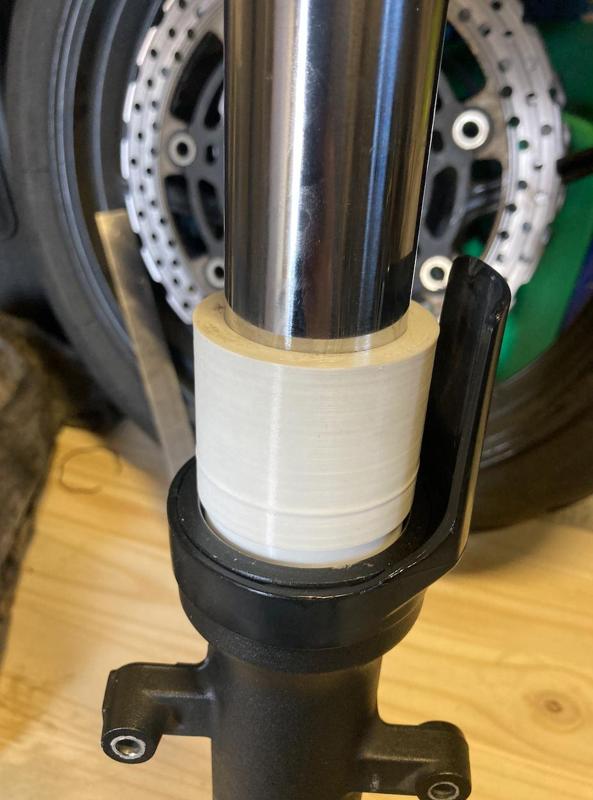 ER6N Kawasaki spy seal mounting sleeve