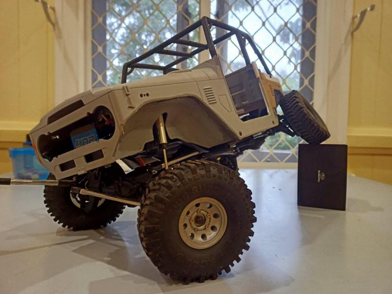 rc4wd fj40 landcruiser front inner fenders