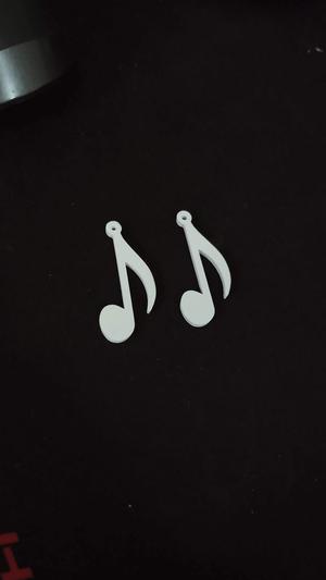 MUSICAL NOTE EIGHTH NOTE HOOPS