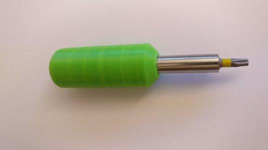 Screwdriver bit holder