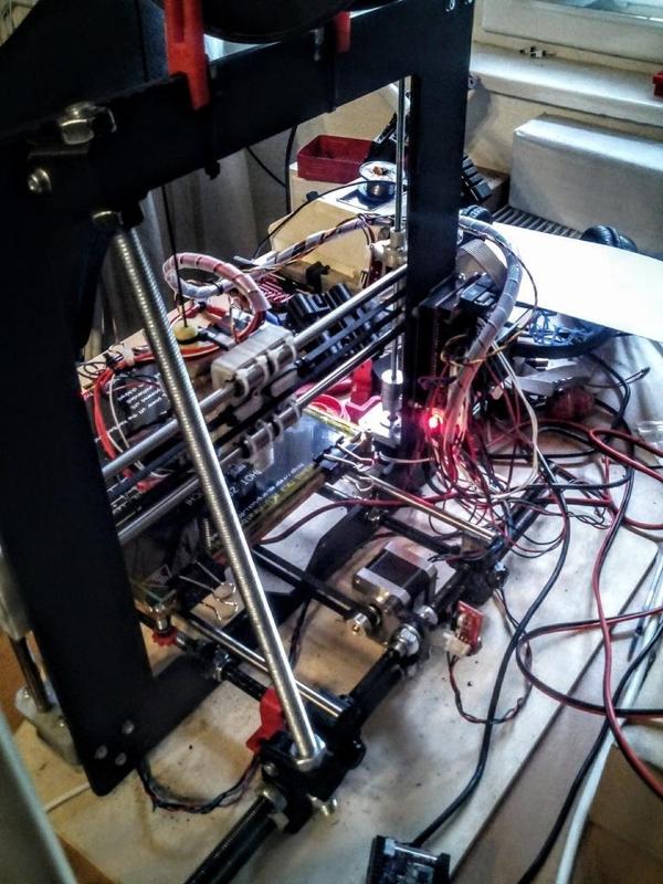 prusa i3 rework 1.5 alu frame brace for M10 threaded road
