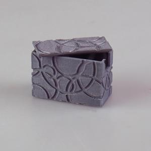 Toothbrush traveling case with circular pattern