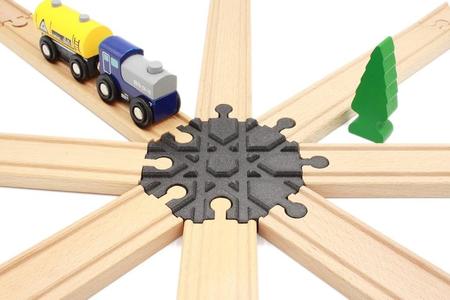 Wooden train track intersection : 8 ways (Brio / Ikea ...) 