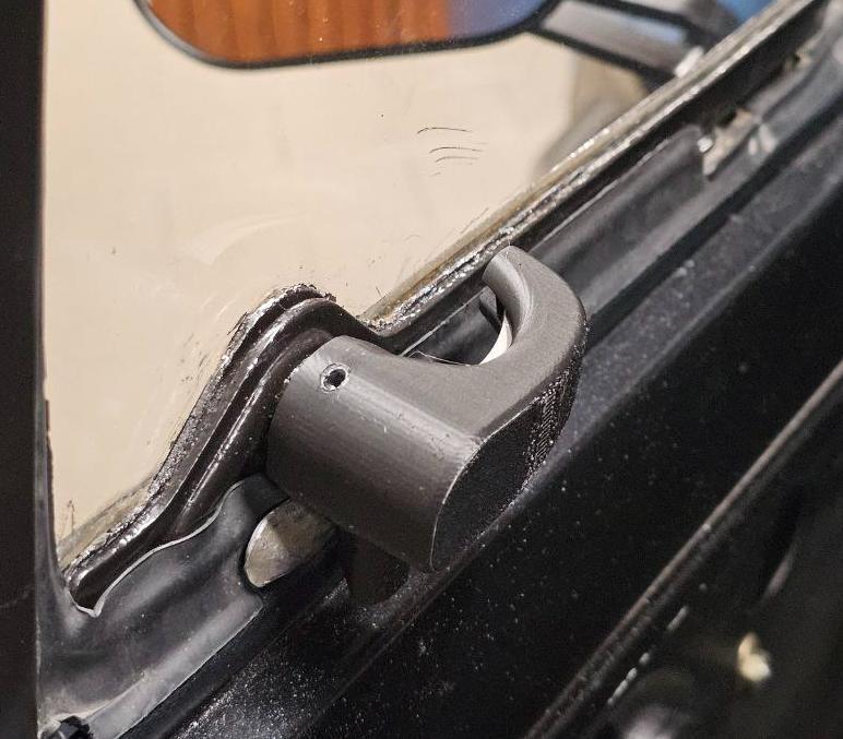 Fiat 126 - Glass Deflector Handle