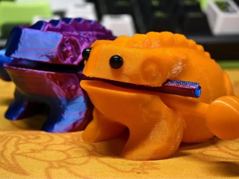 Street Vendor Series: Talking Frog / Lucky Toad / Children's Toys