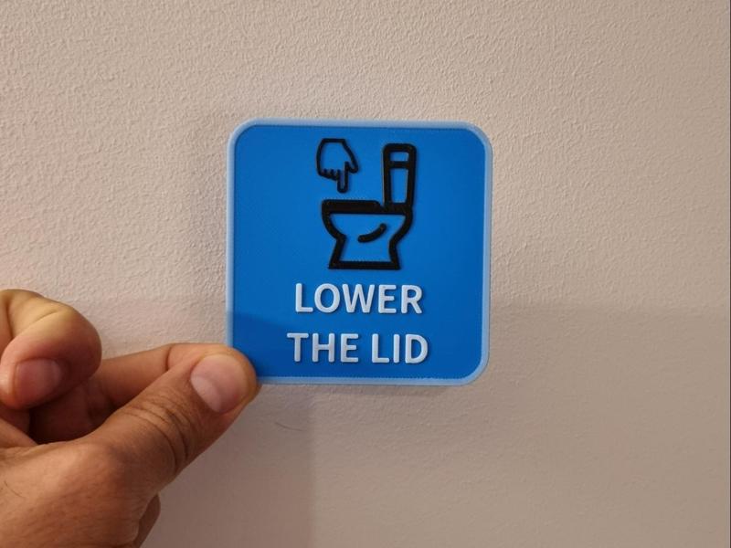Toilet Lower the lid Sign in EN/PT