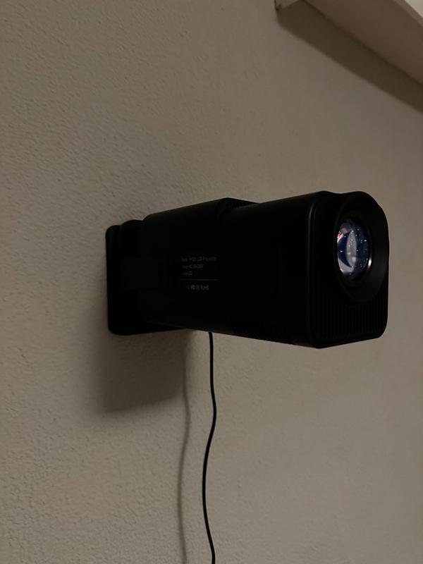 Projector HY320 wall mount