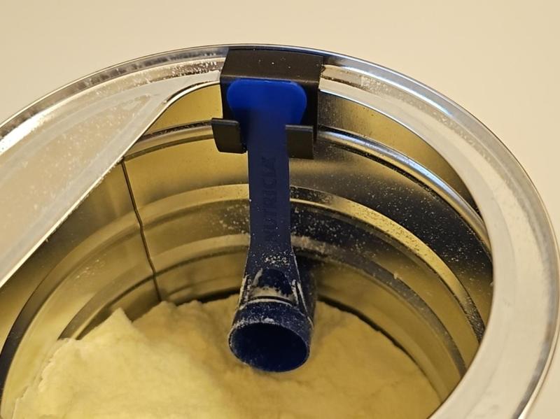 Baby formula scoop holder (for Aptamil Gold+ AU)
