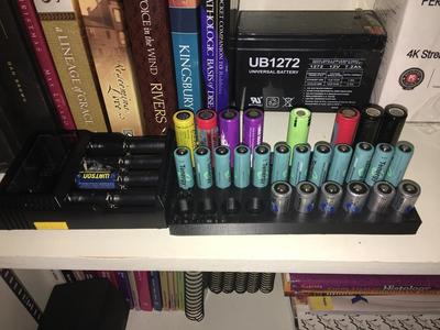 Rechargeable battery case