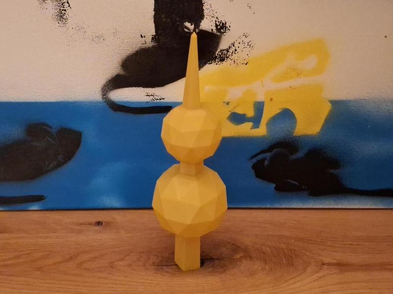 Low poly Christmas tree peak