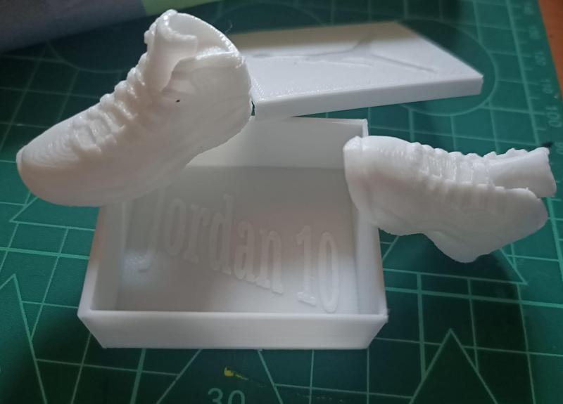 Box for Jordan 10 1/8 scale