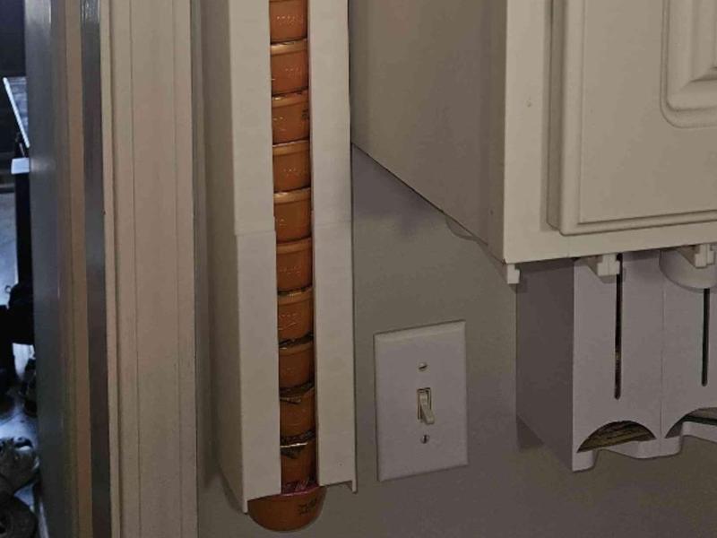 Dashi Wet Cat Food Storage and Dispenser