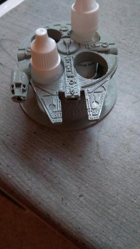 Millenium Falcon - E-Luiquid stand