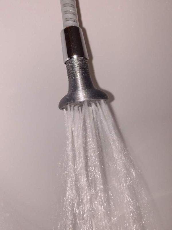 Minimal shower head