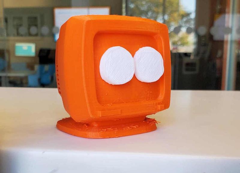 2B: The Desk Companion