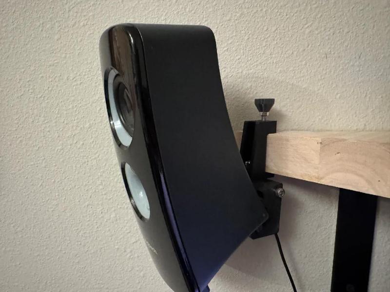 Logitech Z323 speaker wall/shelf mount   