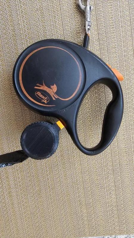 Flexi Dog Waste Bag Attachment v.1   