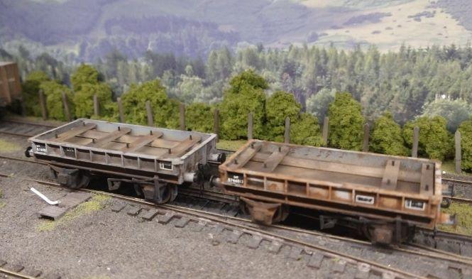 Pig Iron Wagons 1/004 and 1/007