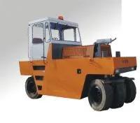 Silniční válec VP 200 velikost HO 1:87   