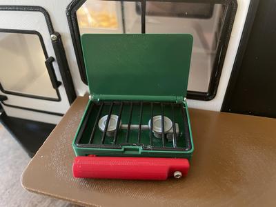 1:8 scale camp stove like coleman