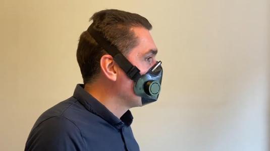 Airtight TPU Mask against COVID-19 - Masque étanche TPU contre le COVID-19