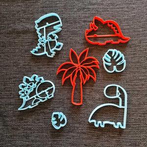 Dinosaur cutter set