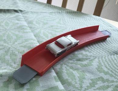 Hot Wheels 30° Curve