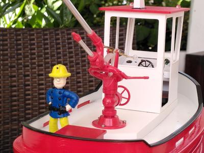 RC Dozer Fire Boat