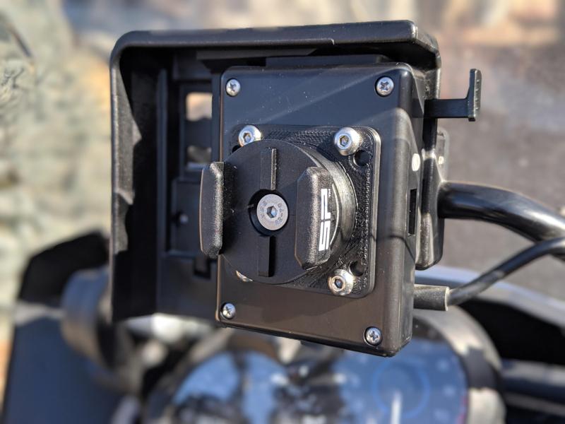 SP Connect AMPS Adapter