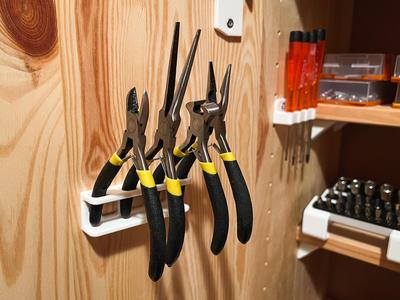 Plier holder