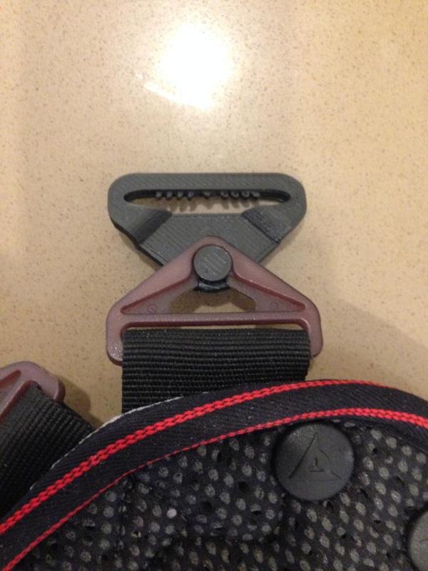 Dainese Body Armour compatible swivel buckle (male)