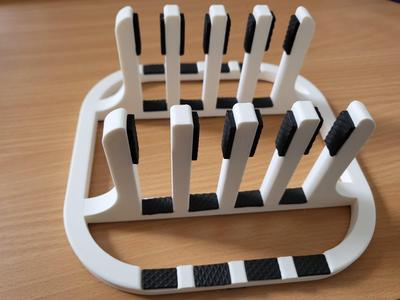 Universal Laptop / Tablet Vertical Stand