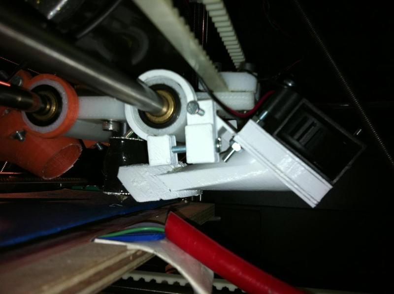 Fume extractor with active carbon filter for MakerGear Prusa