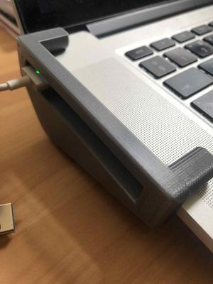 Support Mac Book Pro