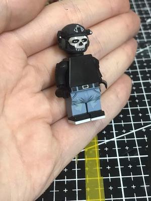 LE-GO Ghost Minifigures