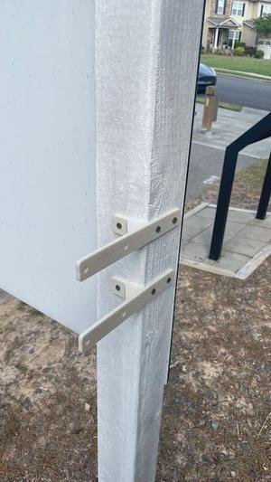 Mounting Bracket for side-mounting a sensor