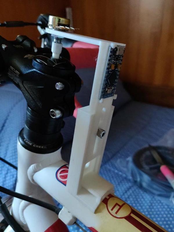 [WIP] Steering Device for indoor bike training (emulates xbox360 gamepad)