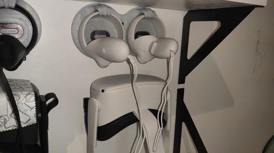 Oculus Quest 2 Wall Mount Set